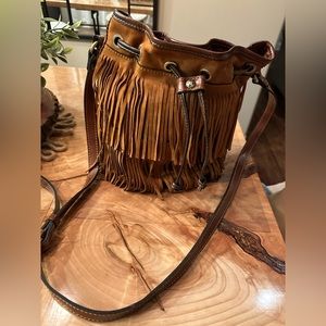 TRICIA NASH BRONTE COGNAC NUBUCK LEATHER BUCKET BAG WITH FRINGE $229 Retail